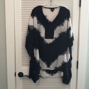 Black and White Tunic - very light weight